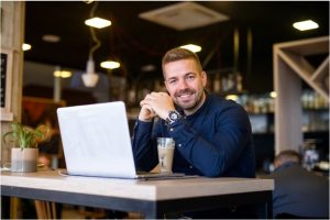 WHAT ARE FREELANCERS? AND HOW DO THEY WORK?